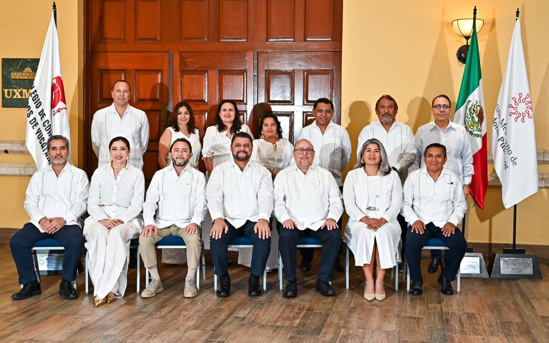 Rinde protesta la nueva directiva del Colegio de Contadores Públicos de Yucatán